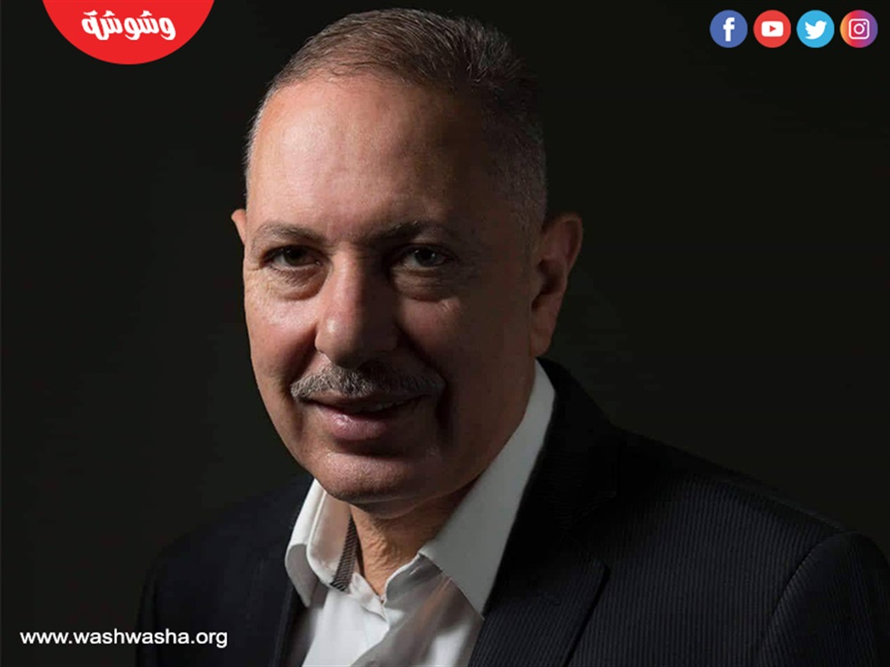 الناقد الفني خالد