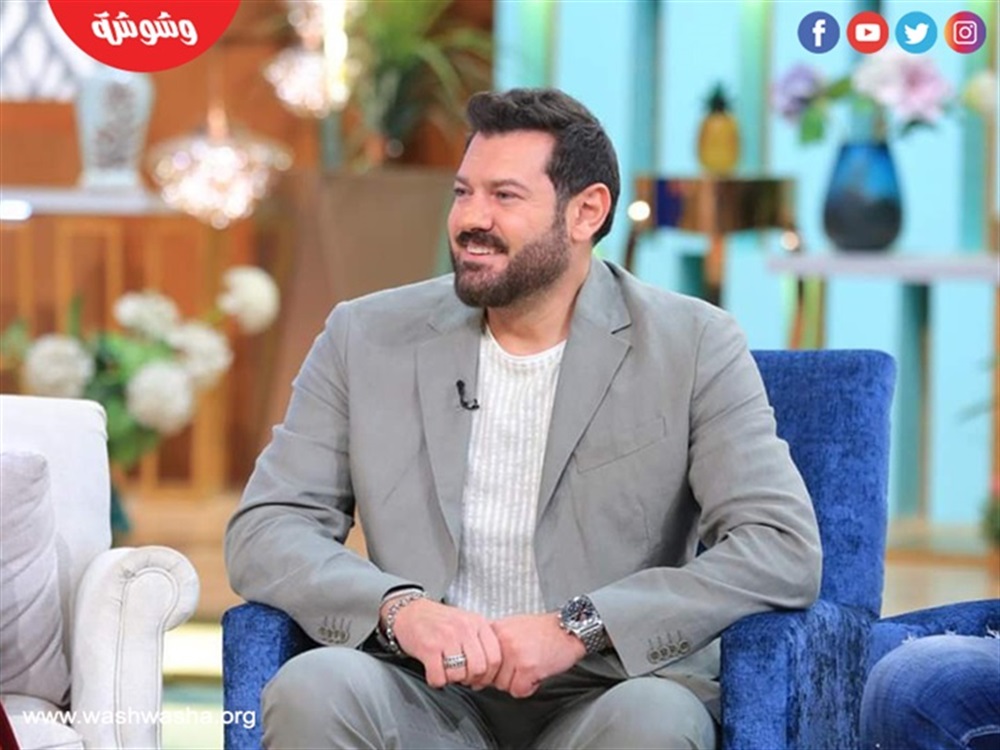 عمرو يوسف